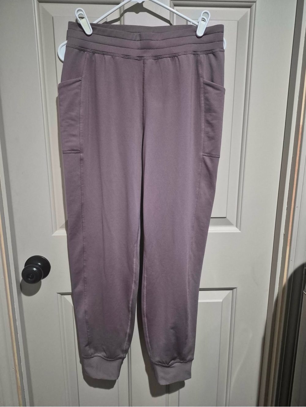 Fabletics Mauve Relaxed Track Joggers